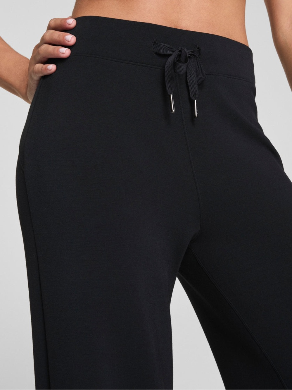 SPANX Black Wide-Leg Drawstring Lounge Pants in Medium Tall - Picture 3 of 12